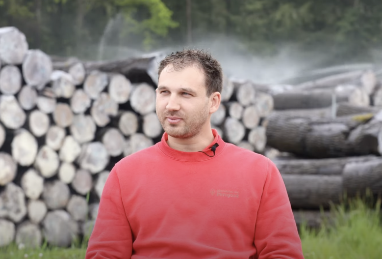 Portrait de Benoît, responsable maintenance, au sein de la merranderie du Groupe Vicard - ©Vidéo réalisée par Tomas MATTA Photographie